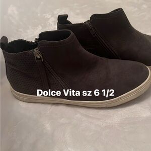 Dolce Vita Dark Brown Casual Sneakers